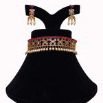 *Золотое и розовое индийское украшение на шею с искусственными камнями, перламутровыми бусинками