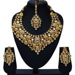 *Молочное и золотое индийское украшение на шею с искусственными камнями