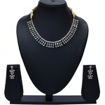 *Молочное и золотое индийское украшение на шею со стразами