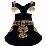 *Молочное и золотое индийское украшение на шею с искусственными камнями