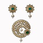 *Зелёный и золотой индийский кулон на шею со стразами