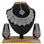 *Серебристое индийское украшение на шею со стразами