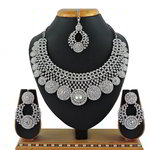 *Серебристое индийское украшение на шею со стразами