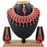 *Бордовое, золотое и красное индийское украшение на шею со стразами