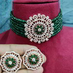 *Зелёное и золотое индийское украшение на шею со стразами