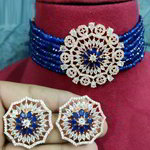 *Золотое и синее индийское украшение на шею со стразами