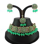 *Зелёное и золотое индийское украшение на шею со стразами, перламутровыми бусинками