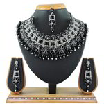 *Чёрное, золотое и серое индийское украшение на шею со стразами