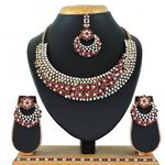 *Зелёное и золотое индийское украшение на шею со стразами