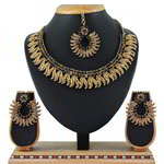 *Зелёное и золотое индийское украшение на шею со стразами