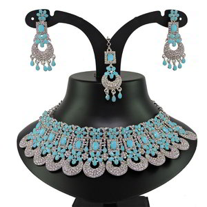 Золотое и синее индийское украшение на шею со стразами