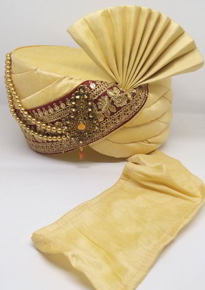 Золотой шёлковый индийский тюрбан (чалма) с кружевами