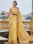 *Жёлтое льняное индийское сари, украшенное вышивкой люрексом