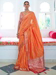 *Оранжевое шёлковое оригинальное индийское сари, украшенное вышивкой люрексом