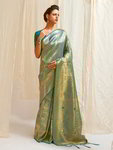 *Зелёное шёлковое оригинальное индийское сари, украшенное вышивкой люрексом