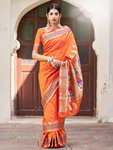 *Оранжевое шёлковое оригинальное индийское сари, украшенное вышивкой люрексом