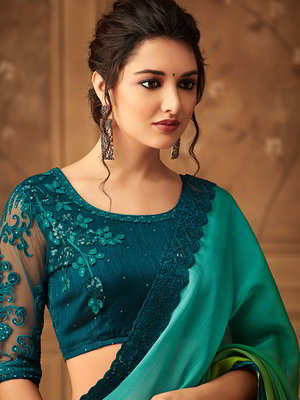 Зелёное индийское сари из атласа с пайетками