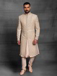 *Бежевый индийский свадебный мужской костюм из шёлка