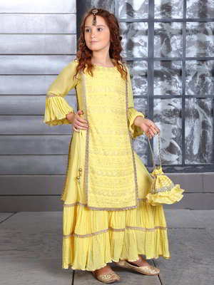 Жёлтый индийское национальное платье / костюм для девочки из креп-жоржета с пайетками