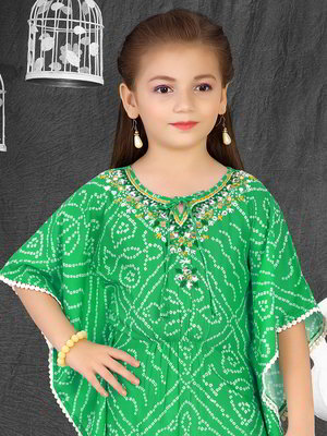 Зелёный хлопковый индийское национальное платье / костюм для девочки с рукавами три-четверти с кусочками зеркалец