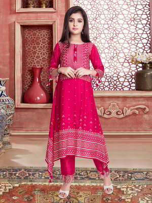 Пурпурный шёлковый индийское национальное платье / костюм для девочки с рукавами три-четверти