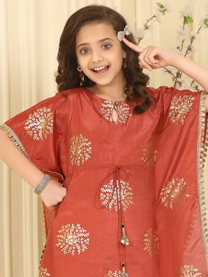 Рыже-оранжевый шифоновый индийское национальное платье / костюм для девочки без рукавов, украшенный печатным рисунком