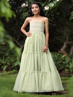 Зелёный индийское платье «в пол» / костюм для девочки из креп-жоржета без рукавов с кусочками зеркалец