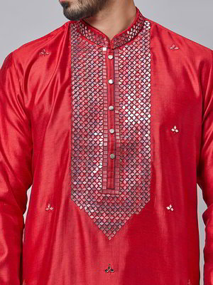 Бордовый шёлковый индийский национальный мужской костюм с кусочками зеркалец