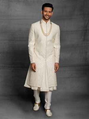 Кремовый индийский свадебный мужской костюм из шёлка-сырца