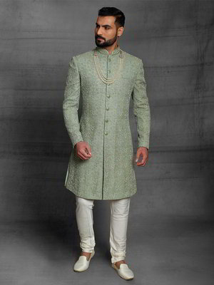 Зелёный индийский свадебный мужской костюм из шёлка с пайетками