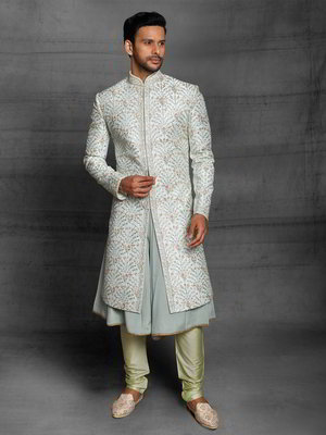 Зелёный шёлковый индийский свадебный мужской костюм с пайетками
