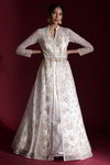 *Белый индийский женский свадебный костюм лехенга (ленга) чоли из шёлка и фатина с рукавами три-четверти, украшенный вышивкой