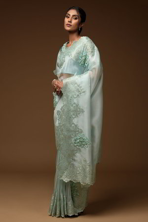 Мятно-зелёное индийское сари из фатина, украшенное вышивкой