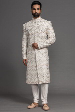 Национальный индийский свадебный мужской костюм / шервани из шёлка цвета айвори