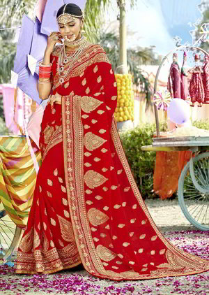 Красное с золотым свадебное индийское сари из шифона